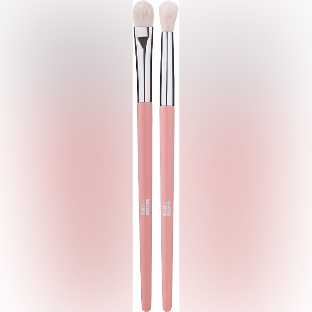 NIB Makeup Obsession Accessories
Makeup Brush Set